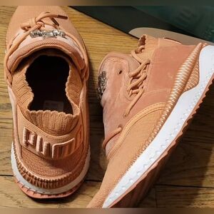 Puma Women's Shoes in Peach and White